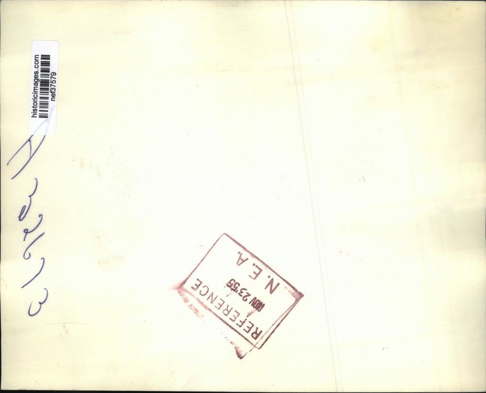 1955 Press Photo Duke of Windsor Shakes Hands with Sir Anthony Eden As He Leaves