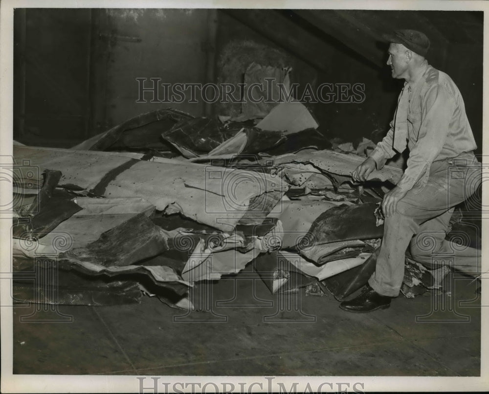 1959 Press Photo Copper Sheeting Blown from Roof, Ohio - nef37621