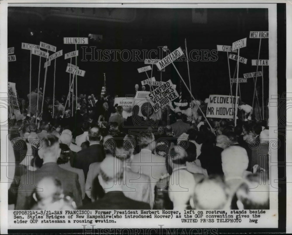 1956 Press Photo Herbert Hoover, Styles Bridges on Republican Convention Rostrum