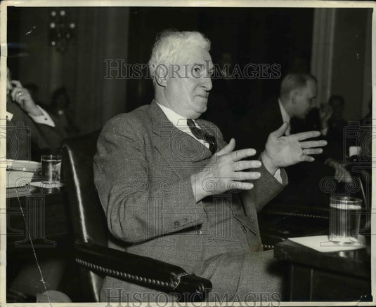 1938 Press Photo James Mark Testifies Before Senate Civil Liberties Committee