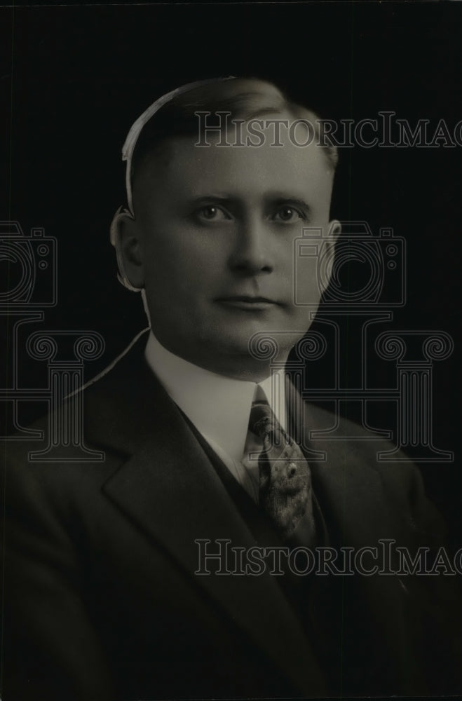 1928 Press Photo Mr N.A. Olsen - nef38221