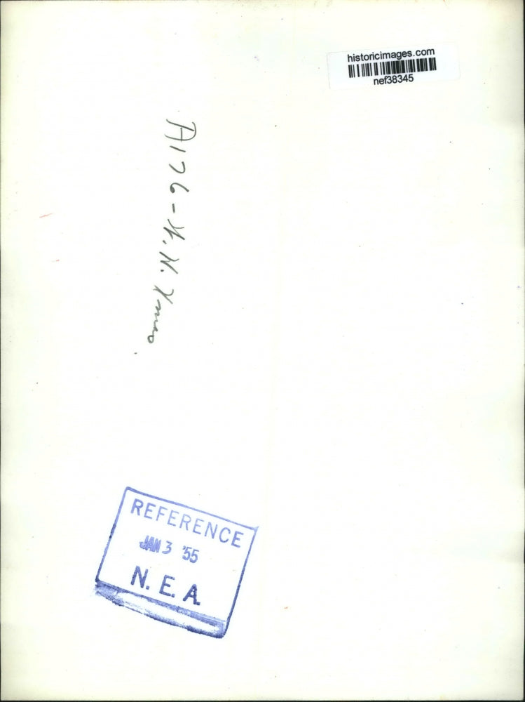 1955 Press Photo President Eisenhower presses a button held by Edward J. Kelly