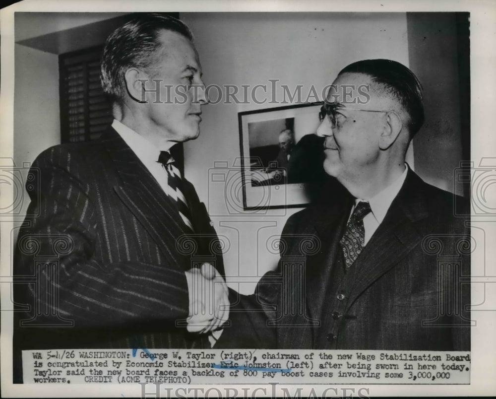 1951 Press Photo George Taylor congratulated by Eric Johnston after swearing in