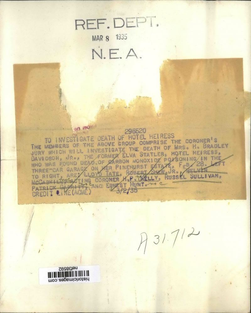 Load image into Gallery viewer, 1935 Press Photo Investigation of Hotel Heiress Found Dead of Carbon Monoxide
