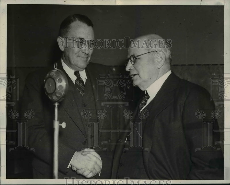 Load image into Gallery viewer, 1939 Press Photo Lawrence M Judd Former Gov of Hawaii &amp; Clarence Matson
