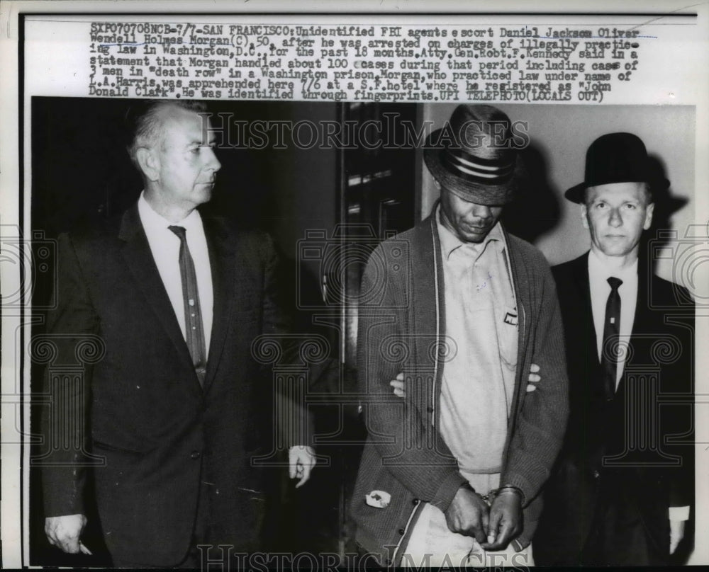 1961 Press Photo Daniel Jackson Oliver Wendell Holmes Morgan Escorted by Agents