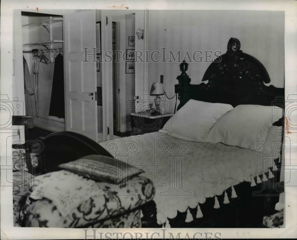 1945 Press Photo Interior of Roosevelt Home in Hyde Park New York - nef38800