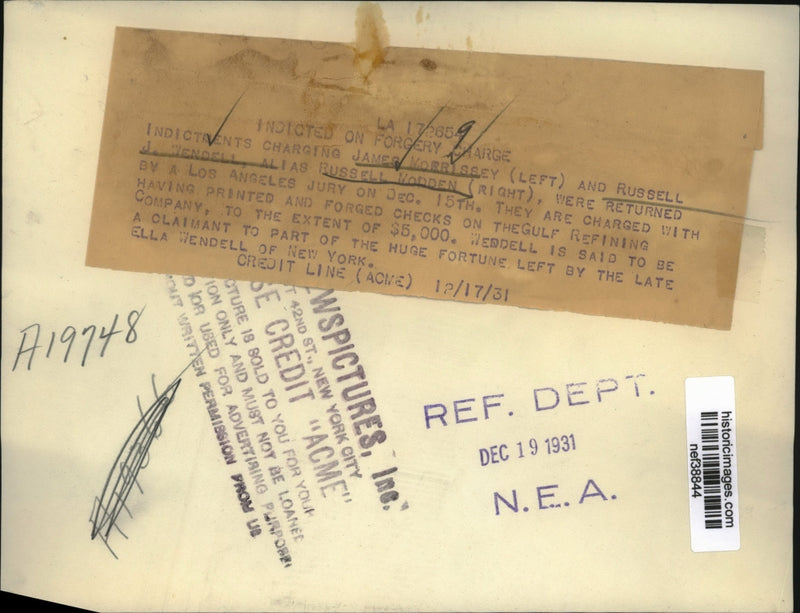 Load image into Gallery viewer, 1931 Press Photo Men Charged with Having Printed &amp; Forged Check on Refining Co
