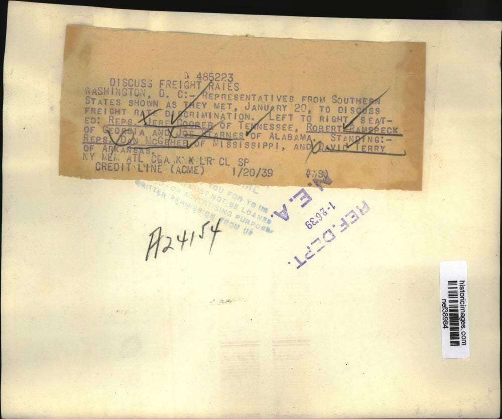 1939 Press Photo Representatives from Southern U.S. Discussing Freight Rates