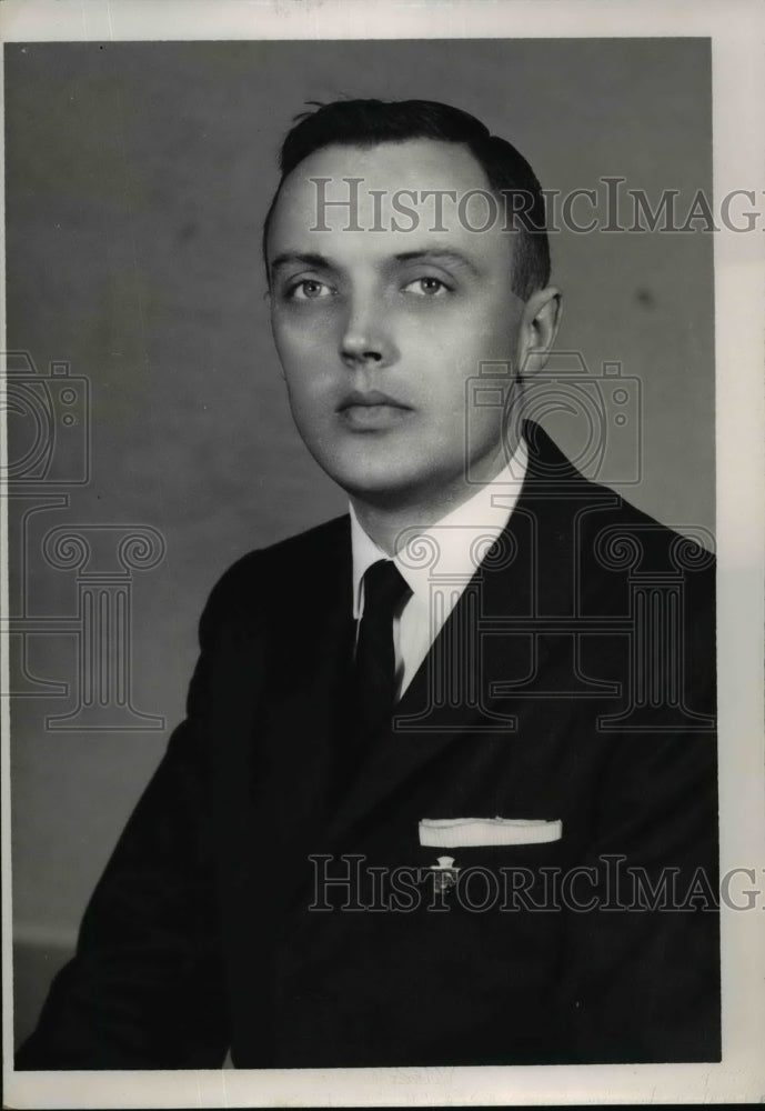 1961 Press Photo William King Staff Engineer at Cadillac Motor Car Division, OH