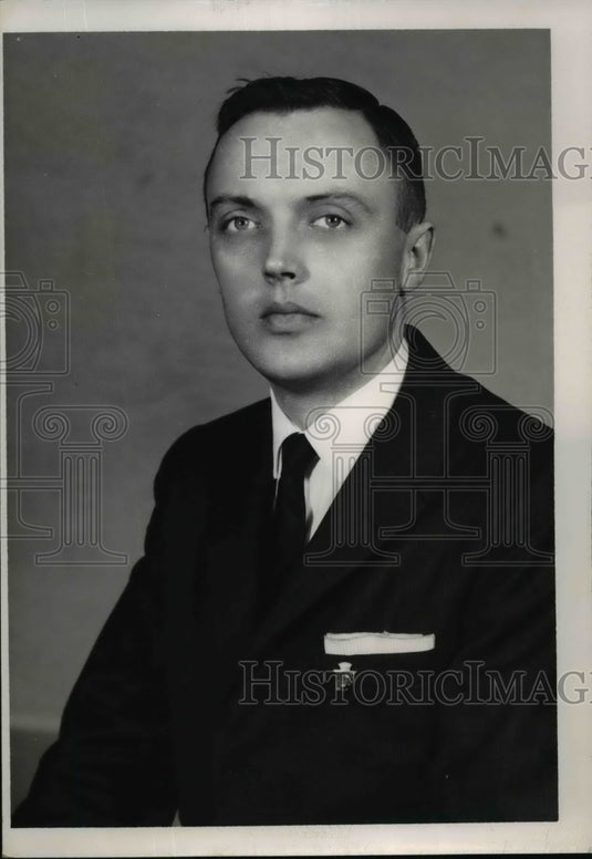 1961 Press Photo William King Staff Engineer at Cadillac Motor Car Division, OH