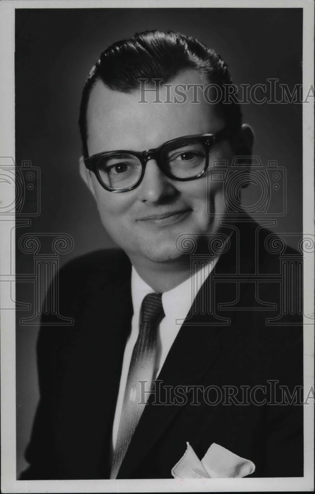 1962 Press Photo James Quinn General Sales Manager, Economy Rambler - nef39264