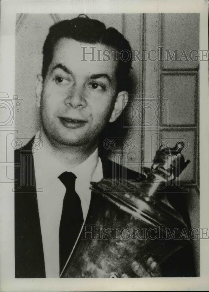 Load image into Gallery viewer, Press Photo Edgar Kaplan, Bridge Champ - nef39335
