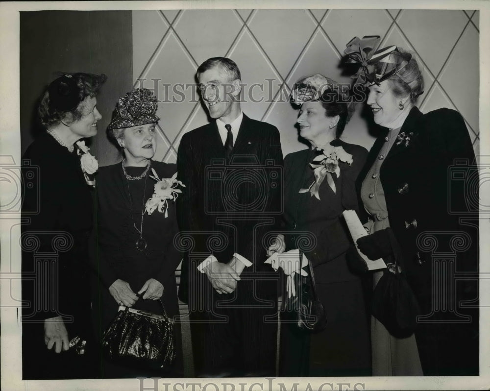 1946 Press Photo Sen.Leverett Saltonstall of Mass. with GOP Party Leaders