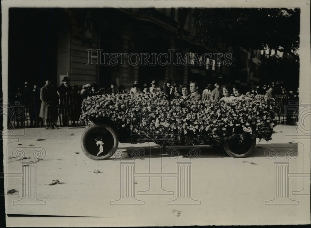 1923 Press Photo Flower Parade at Nice - nef39918