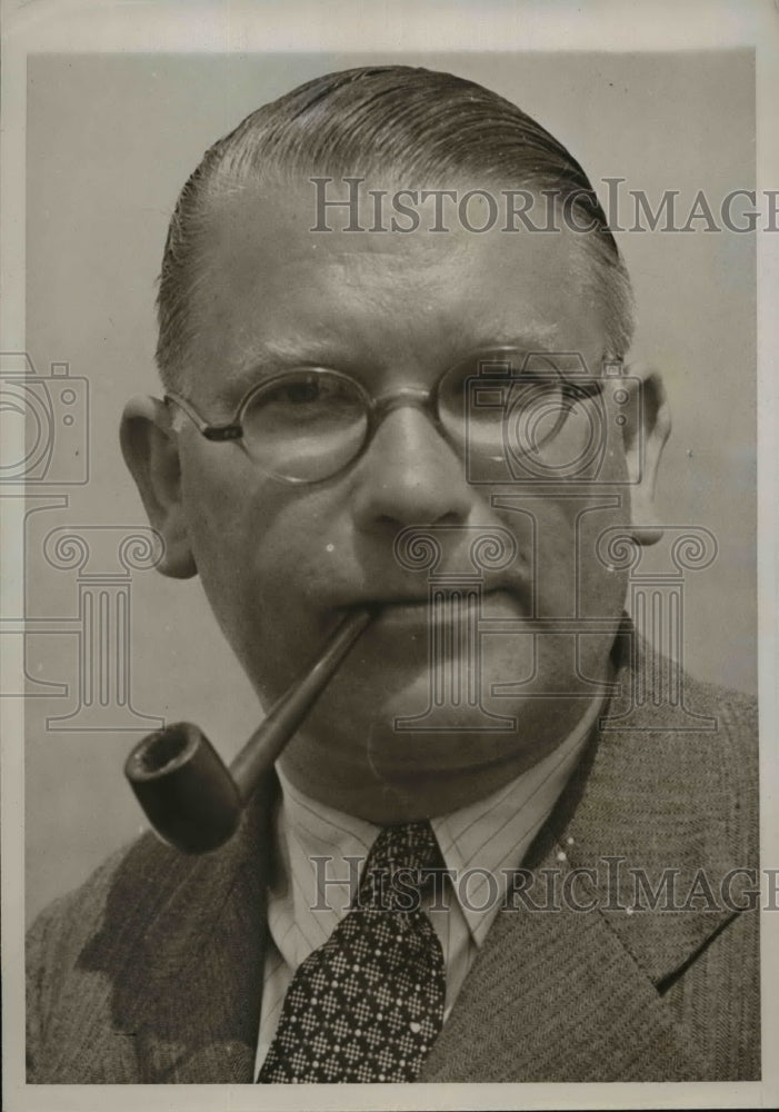 1941 Press Photo United Press Correspondent Leon Kay Returns from Belgrade