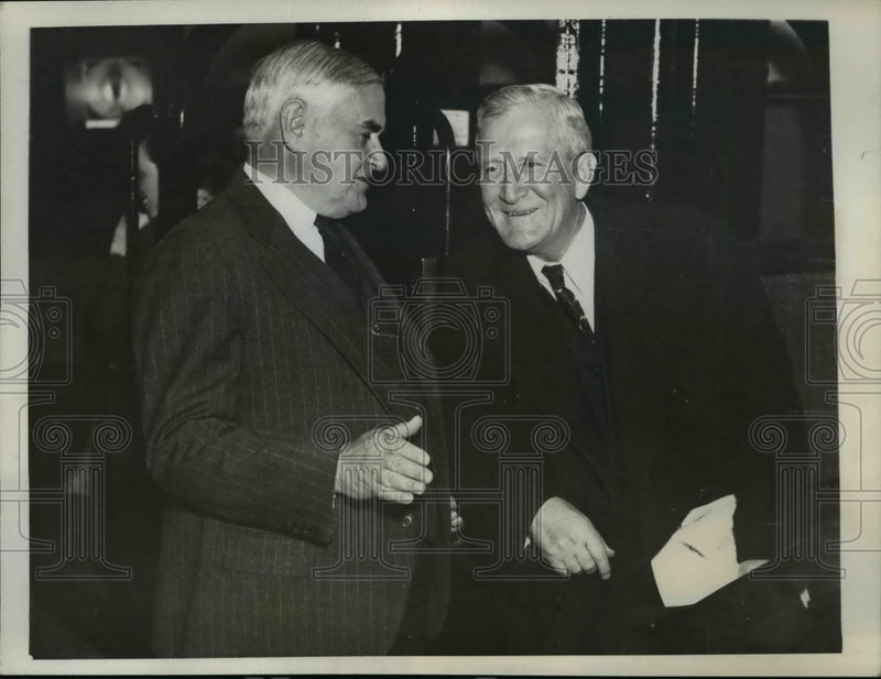 Load image into Gallery viewer, 1937 Press Photo Sen.Augustine Lonergan of Conn. and Sen. Morris Sheppard of Tex

