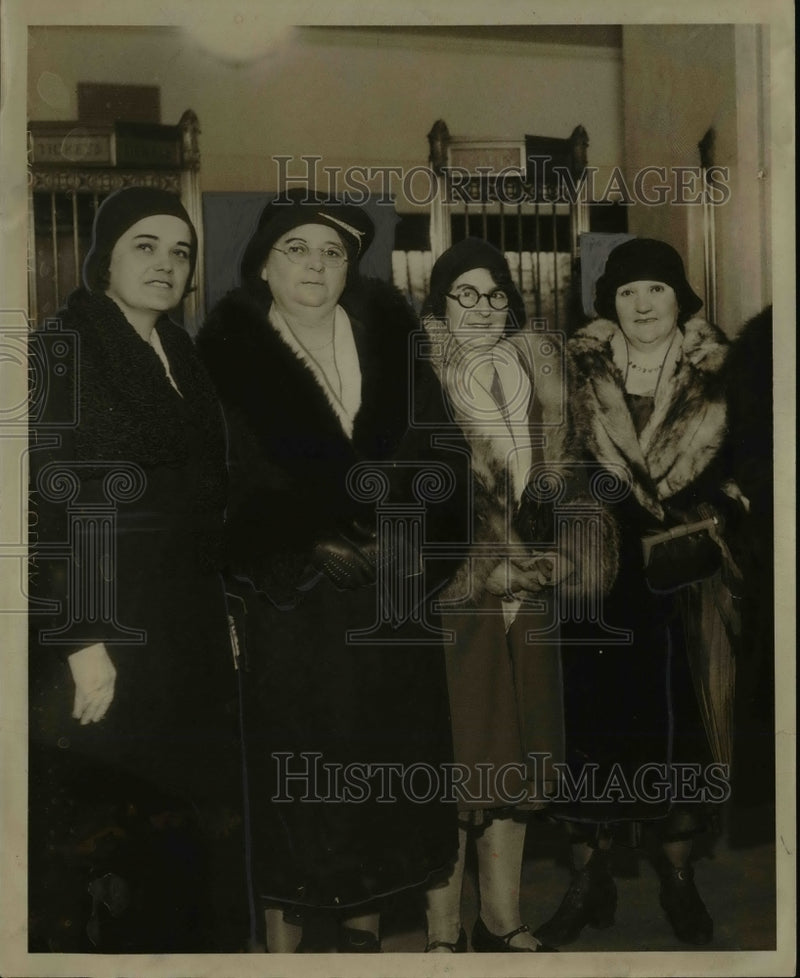 Load image into Gallery viewer, 1931 Press Photo McGuire and Mrs. Anna Lorig at Gov. White's Inauguration
