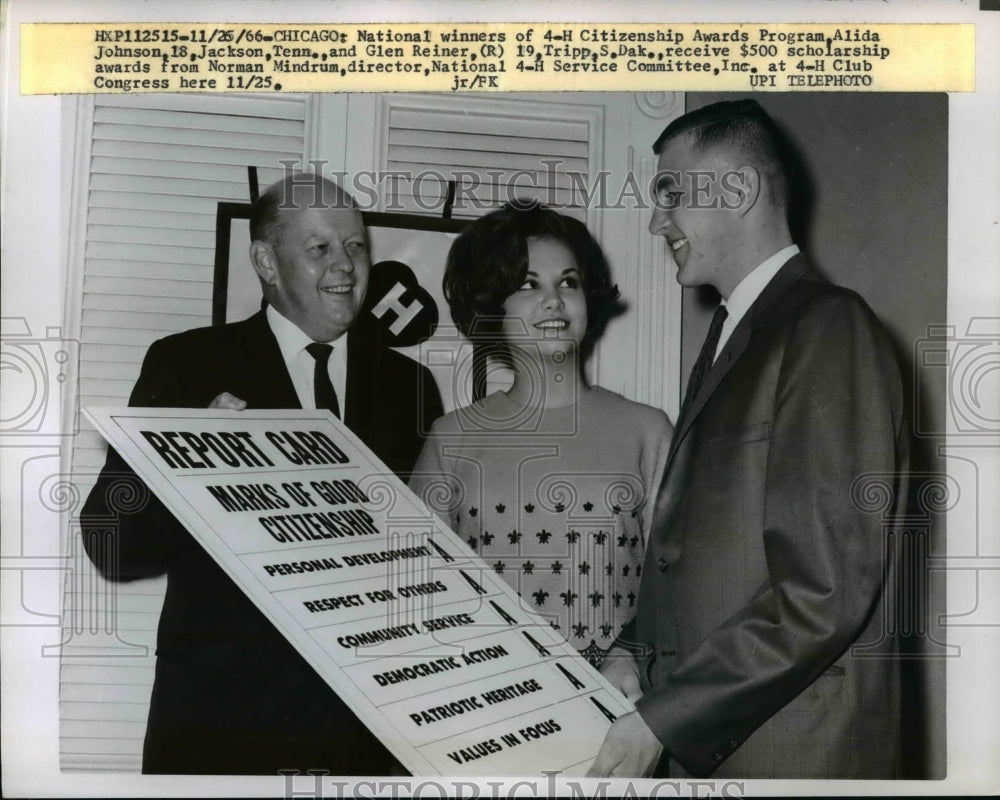 1966 Press Photo National Winners of 4-H Citizenship Awards Program - nef40386
