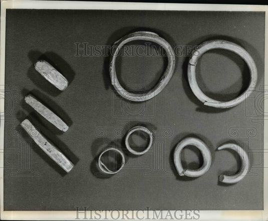 1968 Press Photo Gold Objects discovered by Harry Cox, Bermuda - nef40492