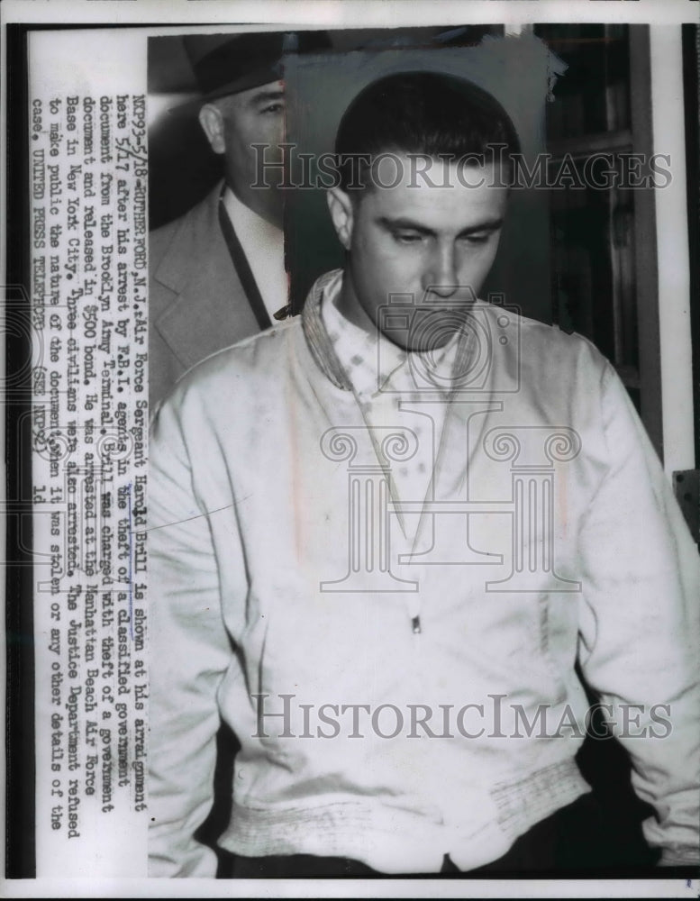 Load image into Gallery viewer, 1956 Press Photo Harold Brill, Air Force Sergeant arrested by FBI against Theft
