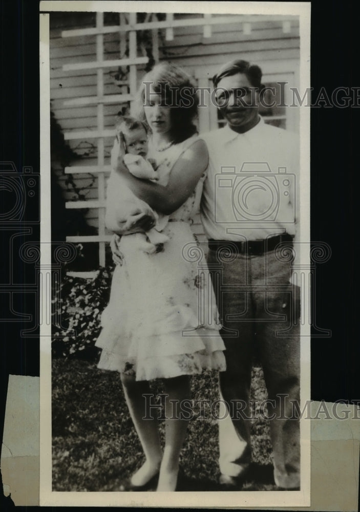 1930 Press Photo Emery Ells Arrested for Killing Wife Merle with Shotgun