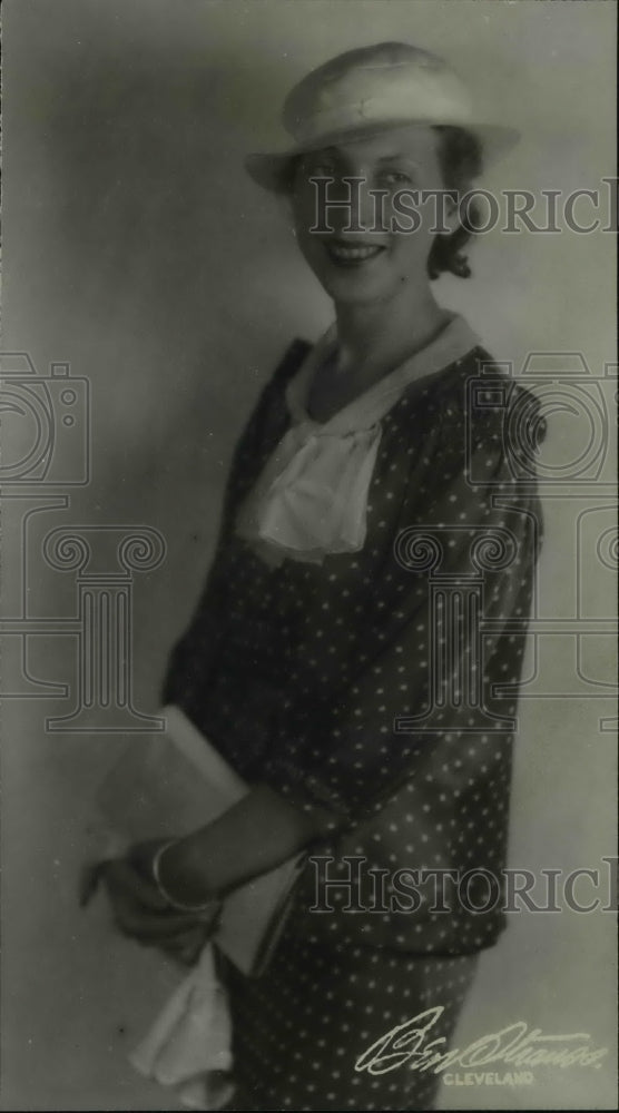 Load image into Gallery viewer, 1922 Press Photo Dothane Hammer of Charleston West Virginia - nef40804
