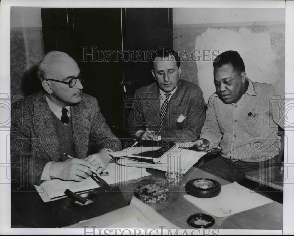 1955 Press Photo Alderman, Irwin cohen, Claude Murphy in Joliet Prison Case