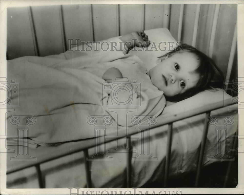 1936 Press Photo Baby in Crib - nef41468
