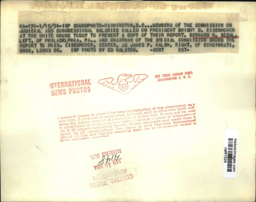 1954 Press Photo Pres.Dwight Eisenhower with Bernard G. Segal at the White House