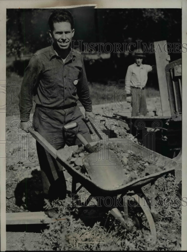 1938 Press Photo Lawrence Smith WPA Workers candidate for Democrat for Congress