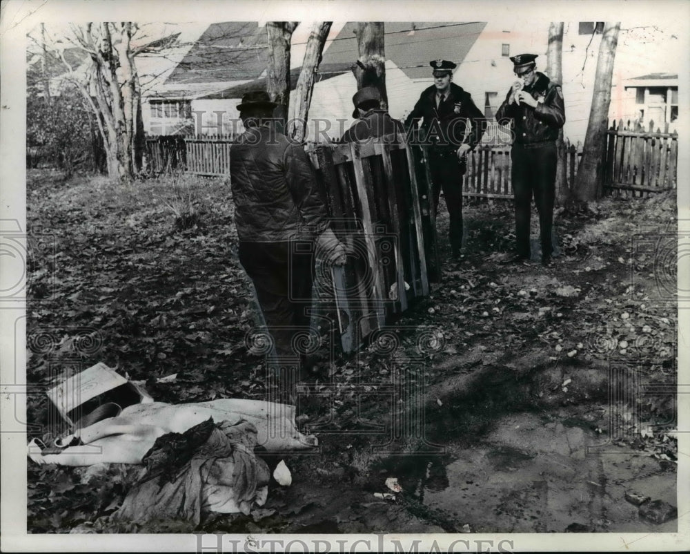 1970 Press Photo Crime Scene - nef41969