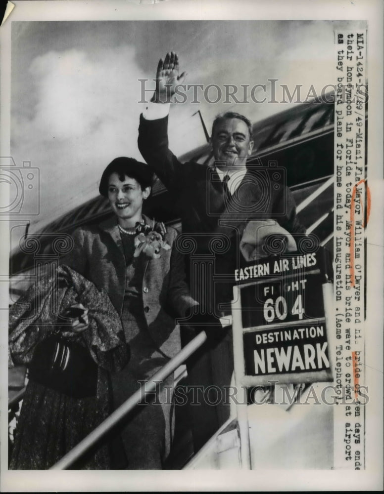 1949 Press Photo William O'Dwyer & Wife at Airport in miami, Florida - nef42108