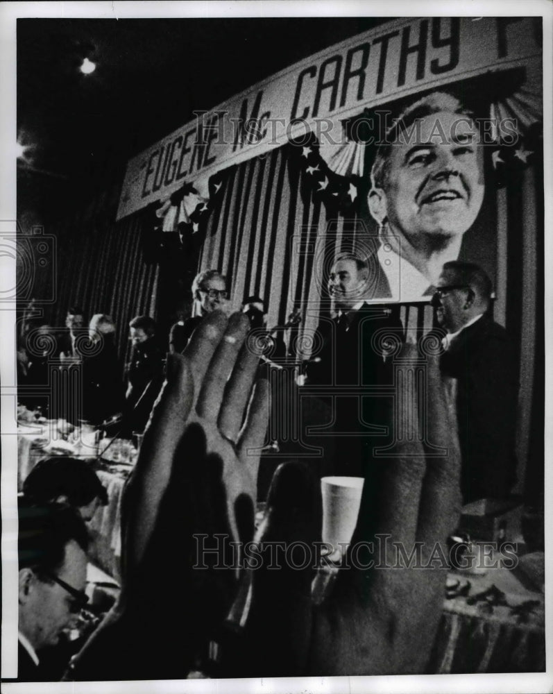 Load image into Gallery viewer, 1968 Press Photo Sen Eugene McCarthy Speaks at the Military Park Hotel Late Feb

