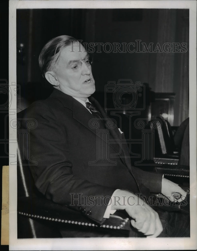 1944 Press Photo Harry Slattery at Senate Agriculture Subcommittee Hearing
