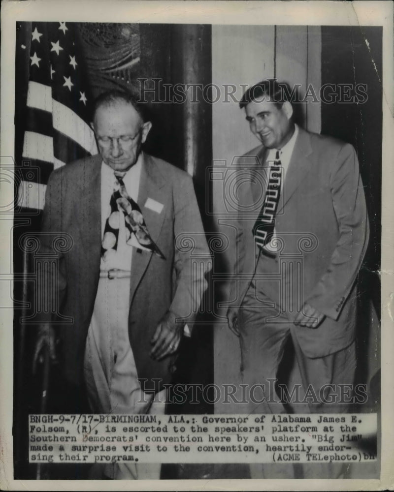 1948 Press Photo Gov James E Folsom Escorted to Speaker's Platform at Convention