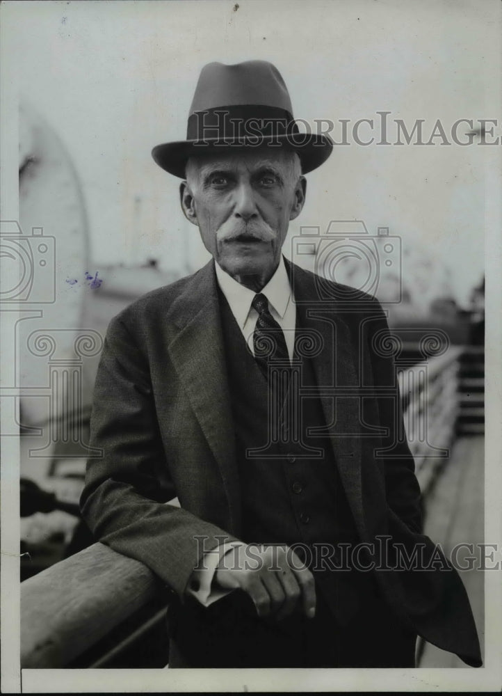 1934 Press Photo Andrew Mellow as He Arrived in NY Abroad S.S. Bremen