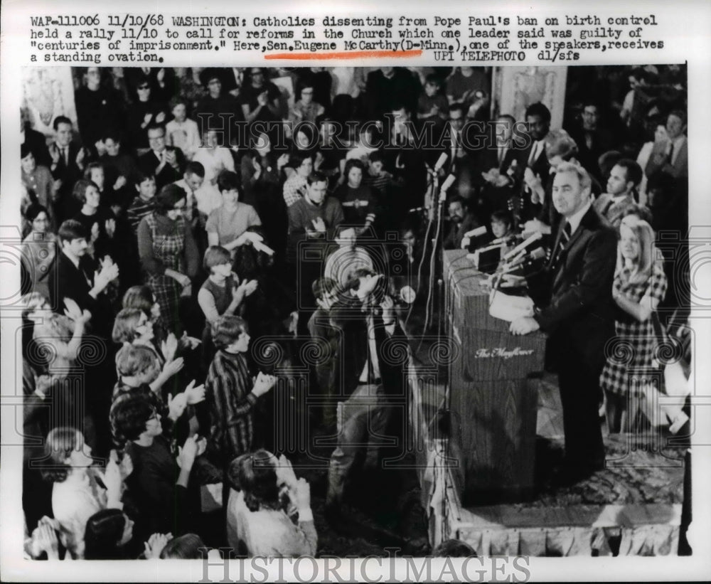 1968 Press Photo Senator Eugene J. McCarthy Speaking at Church Reform Rally, DC