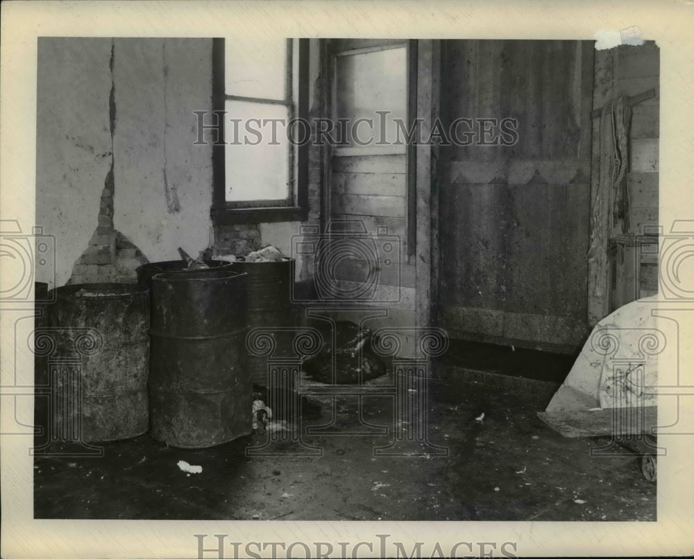  Press Photo Bootleg Slaughter Shanty on Ohio Farm- Historic Images