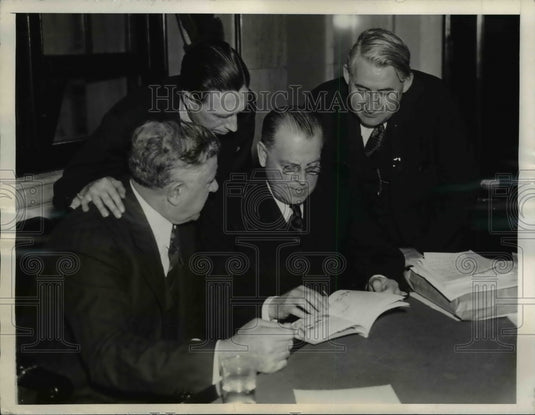 1939 Press Photo Thomas Amelie Nomination to Interstate Commission Hearings