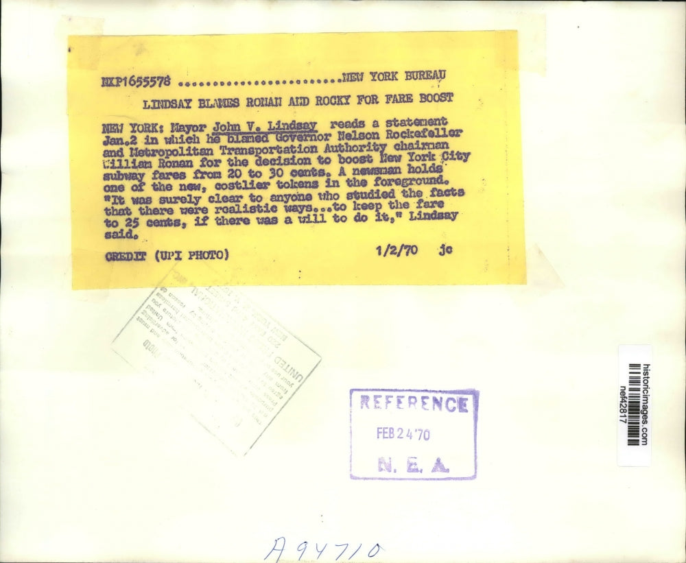 1970 Press Photo Mayor John V. Lindsay Reading Statement on Nelson Rockefeller