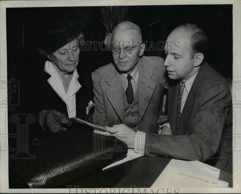 Load image into Gallery viewer, 1944 Press Photo Opening of the Young Republicans' Sessions in Chicago
