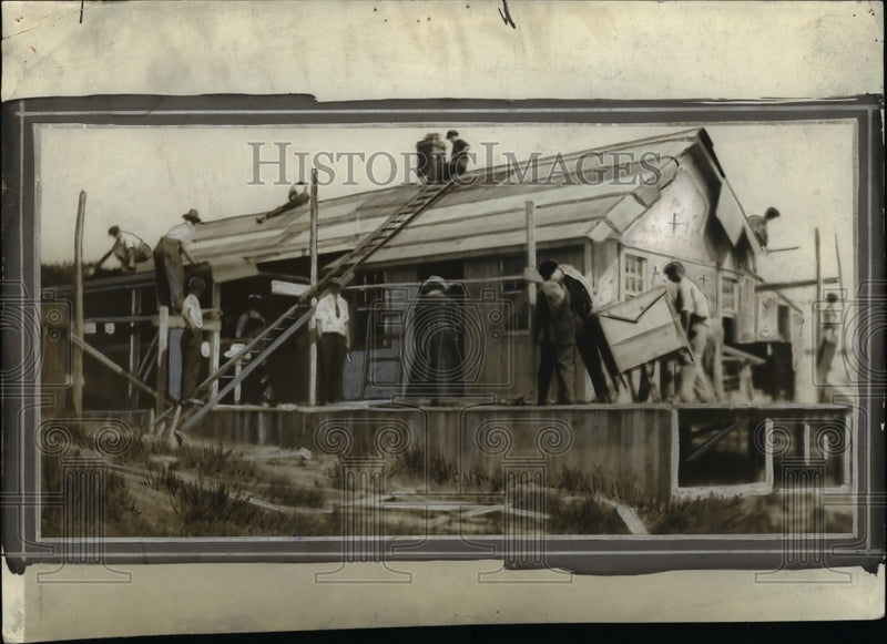 Load image into Gallery viewer, 1919 Press Photo House Construction - nef42855
