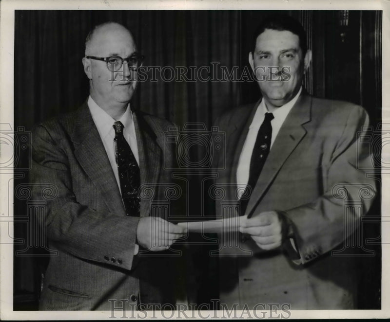 Load image into Gallery viewer, 1955 Press Photo Mayor Howard B. Beebe Giving Herbert I. Spero Building Permit
