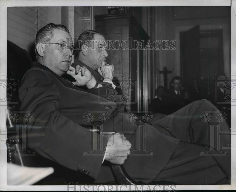 1953 Press Photo Robert B Anderson, Harold E. Talbott wait before testifying
