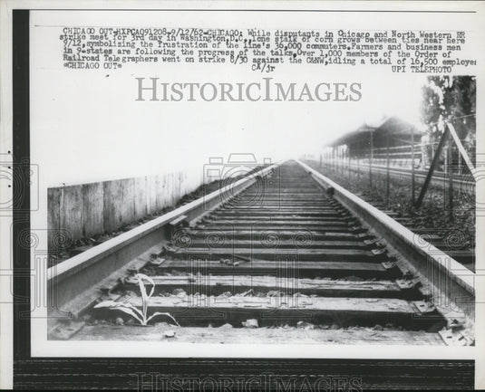 1962 Press Photo Chicago Railroads Deserted during Railway Disputes - nef43231