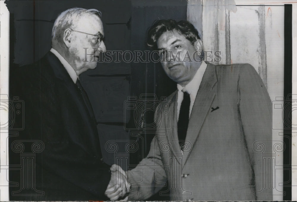 1956 Press Photo Dulles bids goodbye Shepilov at the Soviet Embassy in London