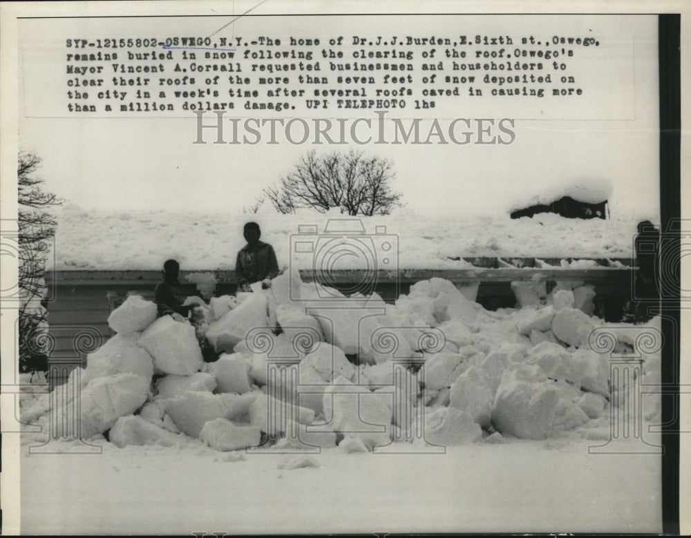 1958 Press Photo Home of Dr. J.J. Burden buried under snow - nef43306
