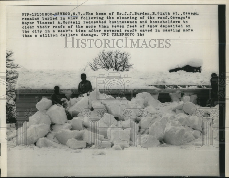 Load image into Gallery viewer, 1958 Press Photo Home of Dr. J.J. Burden buried under snow - nef43306

