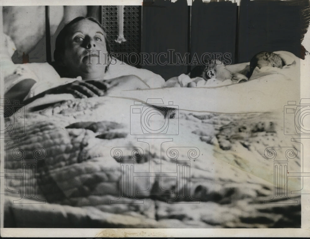 1934 Press Photo Mrs.C.R. Workman gave birth to triplets at the age of 46